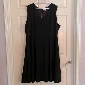 Plus size black dress